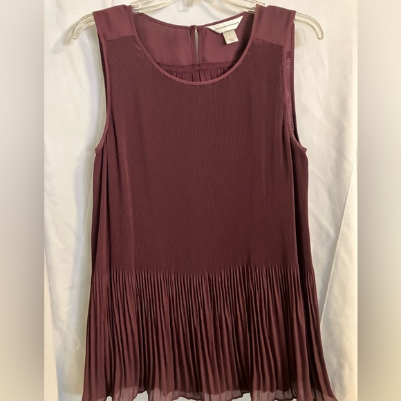Christopher and Banks pleated front sleeveless top. Size large. - Picture 1 of 6